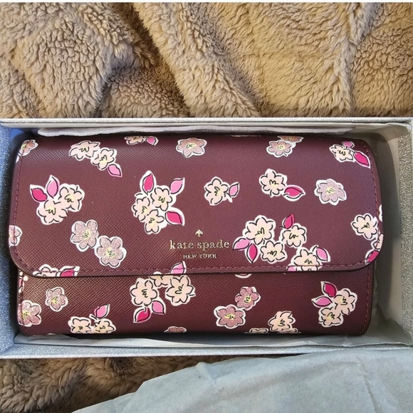 NWT KATE SPADE MEDIUM FLAP PHONE WRISTLET WALLET FLORAL **READY TO GIFT IN BOX** - Picture 9 of 9